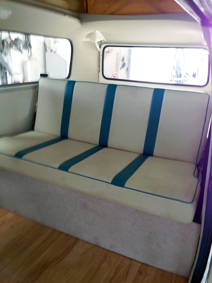 VW KOMBI - 72 Lowlight InSide